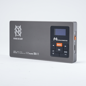 FALOCNEYES F8 Mini Pocket RGB 2500-10000K 10W 60min ABS Matériau 180g Alimenté par batterie Lumière de remplissage avec interrupteur de commande - Product Image 3