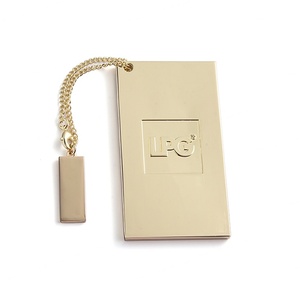 กระเป๋าผ้ากำมะหยี่พร้อมกระจกพกพาเคลือบทอง กระจกมือถือขนาดพกพาพร้อมจี้ห้อย - Product Image 4