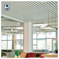 Panneaux de plafond suspendu en aluminium Prima, solution de plafond moderne pour les projets d'hôtels, de restaurants et de bureaux