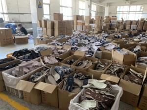 Semelle extérieure de chaussure de course en EVA légère, écologique et à rebond élevé, avec design ergonomique en forme de rocker - Product Image 5