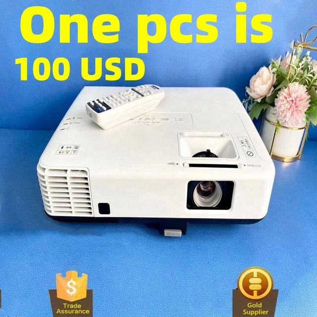 epsons Projecteur Noir 3LCD 4K 1080P Full HD 8000 Lumens Overhead Projector 6200 Lumens CB-S04 CB-S03