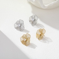 Anting-anting bunga berongga berlapis emas asli terbaru dari stainless steel, anting-anting tusuk wanita berhiaskan zircon berbentuk hati, perhiasan mode.