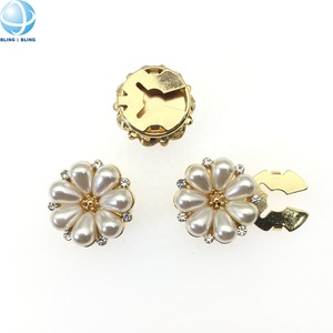 2025 di vendita calda bella bottone con fiore di perla in rame camicia con <span class=keywords><strong>Clip</strong></span> da gemello staccabile per primavera ragazze ornamento del vestito - Product Image 5