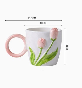 Tazas de Lujo de Cerámica con Diseño de Flor de Tulipán, Estilo Creativo, <span class=keywords><strong>Taza</strong></span> de Café para Oficina, <span class=keywords><strong>Taza</strong></span> con Relieve, <span class=keywords><strong>Taza</strong></span> de Gran Capacidad para Desayuno - Product Image 2