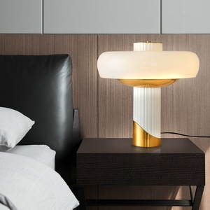 Lámpara de Mesa E27 LED con Interruptor, Diseño Nórdico Minimalista, Base de Vidrio, Lámpara de Escritorio Moderna y Creativa - Product Image 3