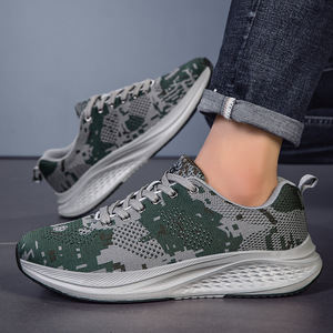 Zapatillas Deportivas Transpirables de Malla Verde Camuflaje para Hombre, Ligeras, con Amortiguación, Antideslizantes, Casuales - Product Image 1