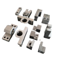 Pièces de suspension automobile en acier inoxydable et alliage d'aluminium usinées sur mesure par CNC – Fabrication OEM par brochage