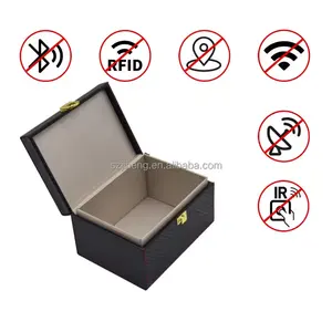 Wadah Faraday tanpa kunci mobil pabrik dengan cangkang kulit PU hitam antimaling kunci Fob kotak pemblokir sinyal RFID kotak Faraday