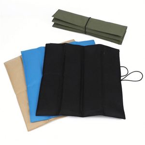 Coussin de siège pliable portable en toile imperméable avec technologie de couture pour le camping, la randonnée, les voyages et la plage - Product Image 3