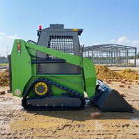 Chargeuse compacte sur chenilles HAIJU TS50, capacité 700 kg, commande par joystick hydraulique, hauteur au pivot de la benne 2730 mm, en promotion