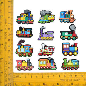 Abalorios de PVC suave 2D de la serie Tren de Dibujos Animados para zapatos de niños, hebillas decorativas superiores extraíbles y accesorios en stock - Product Image 4