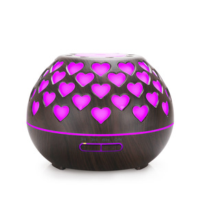 Diffuseur d'arômes romantique en bois ajouré en forme de cœur 400 ml avec télécommande, humidificateur pour la maison et le bureau - Product Image 3