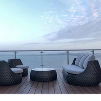 Dış Mekan PE Rattan Hasır Kanepe Takımı - Modern Tasarım Su Geçirmez Minderler Çevre Dostu ve Dayanıklı Villa Avlu Park ve Bahçe İçin