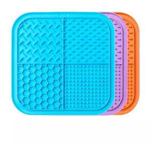 Tapis de léchage pour chien en silicone durable, non toxique, pour l'alimentation lente des animaux domestiques, pour chiens et chats - Product Image 2
