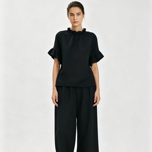 Blus Wanita dengan Kerah dan Lengan Berumbai dalam Warna Solid dengan Potongan Longgar dan Lengan Mengembang Atasan Kemeja Blus Sehe Fashion - Product Image 2