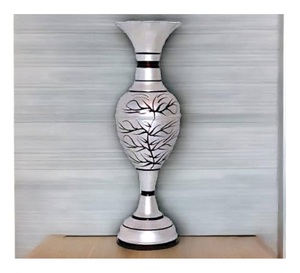 Vase à fleurs en métal au design moderne, taille et couleur personnalisées pour la décoration de la maison, vase de sol à tendance récente - Product Image 2