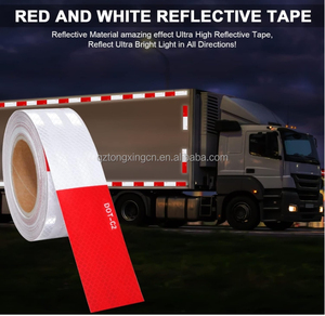 Nastro riflettente alluminizzato bianco e rosso con taglio a bacio per camion, rimorchi e veicoli, ad alta visibilità e segnalazione di avvertimento - Product Image 5
