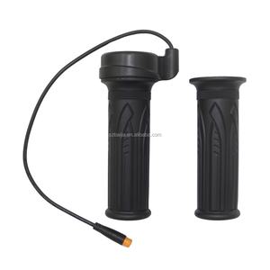 Accélérateur à poignée étanche pour vélo électrique / Fat Bike / Moto / Tricycle avec capteur Hall - Product Image 6