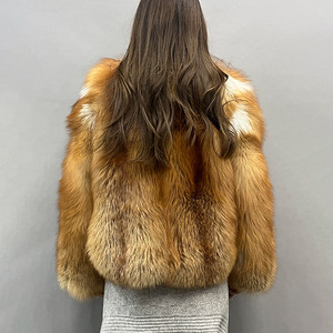 Giacca di Lusso in Vera Pelliccia di <span class=keywords><strong>Volpe</strong></span> Rossa per Donne, Cappotto in Autentica Pelliccia di <span class=keywords><strong>Volpe</strong></span> Argentata con Colletto Rotondo - Product Image 2