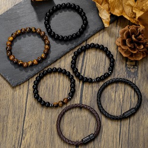 Bracelet en <span class=keywords><strong>pierre</strong></span> d'oeil <span class=keywords><strong>de</strong></span> tigre d'onyx noir naturel pour <span class=keywords><strong>homme</strong></span> avec bracelet tressé en cuir Fermoir magnétique Cadeau d'anniversaire protecteur pour lui - Product Image 4
