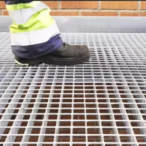 Trench Manufacturer Wholesale Q235 Galvanized Metal Steel Grating/ Stainless Steel Grating Walkway Platform Trench Drainage Cover
