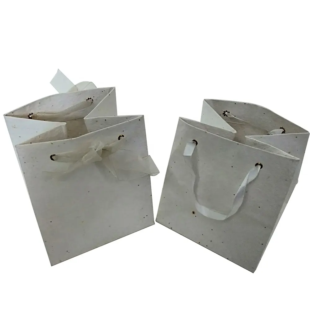 कस्टम लोगो प्रिंट हस्तनिर्मित कपास कॉर्ड पेपर बैग उपहार पैकेजिंग के लिए उच्च गुणवत्ता के साथ कठोर गत्ता पुनर्नवीनीकरण कागज बैग संभाल