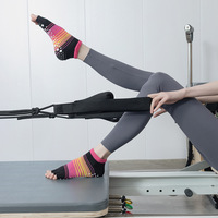 Chaussettes de sport pour femmes, personnalisées, à logo OEM, antidérapantes, à bout ouvert, respirantes, en polyester/nylon, pour Pilates, à 5 orteils, vente en gros