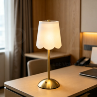 Lampe de table sans fil en gros pour événements, décoration de mariage, lampe de centre de table rechargeable et à intensité variable pour douche nuptiale et hôtel