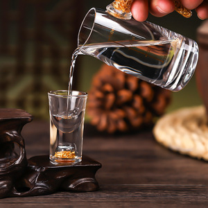Ensemble de verres à liqueur en cristal de 10ml <span class=keywords><strong>d</strong></span>écorés de flocons <span class=keywords><strong>d</strong></span>'<span class=keywords><strong>or</strong></span> 24 carats, mini tasses à liqueur en verre pour whisky tequila <span class=keywords><strong>vodka</strong></span> - Product Image 3