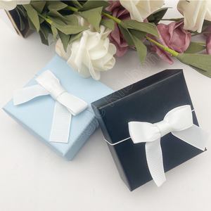 Rubans en gros-grain en polyester écologiques E-Magic avec bande élastique pour emballages cadeaux <span class=keywords><strong>de</strong></span> Noël et <span class=keywords><strong>de</strong></span> Hanouka – Vente en gros - Product Image 2