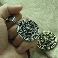 Pendentif Mandala Lotus de style Boho, collier pour femmes, fleur Mandala, pendentif amulette géométrique, bijoux tribaux gypsies