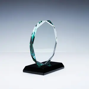 Trofeo di vetro trofeo di cristallo bianco personalizzato decorazione commerciale 2023