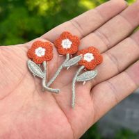 Petites broderies sans colle, idéales pour les pinces à cheveux DIY, les accessoires capillaires et les accessoires vestimentaires.