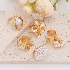 Meistverkauftes Modisches Damen Retro Blumen Perlen Vergoldetes Offenes Ringset 5-teilig Geometrisches Asymmetrisches Ringset - Product Image 2