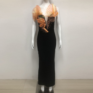 Abito da <span class=keywords><strong>sera</strong></span> di lusso nero elegante con ricamo 3D arancione, senza spalline, scollo a barca, linea ad A, lunghezza al pavimento, firmato - Product Image 3