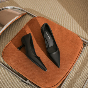 Zapatos de Tacón Bajo para Mujer, Modelo 9125A, Punta en Pico, Cuero Genuino, para Oficina y Trabajo - Product Image 2