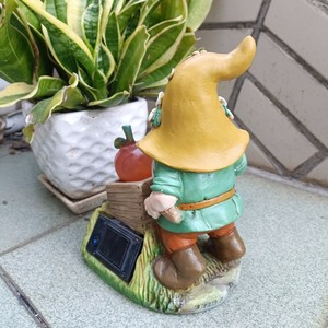 Eco-Friendly Outdoor Solar Courtyard <strong>Gnome</strong> Statue 3D Resin Crafts for <strong>Garden</strong> Decorative <strong>Ornaments</strong> Glowing Christmas Art Theme - Product Image 3