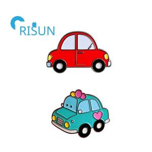 Pin de solapa personalizado para conductor de minivan, furgoneta, camión, taxi, coche, autobús, vehículo, sedán; broche de esmalte personalizado para coche/sedán. - Product Image 5