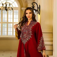 Robe islamique élégante et noble à manches bouffantes, robe décontractée luxueuse pour femmes musulmanes, brodée de sequins, col en V