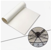Membrane de toiture en tissu de fibre de verre enduit PTFE FH1350, ignifuge, qualité A, durée de vie de 30 ans, résistant aux UV, imperméable, en rouleau.