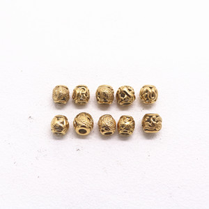 Cuentas espaciadoras redondas de acero inoxidable chapadas en oro de 6 mm de Yunnique para la fabricación de pulseras, componentes de joyería. - Product Image 1