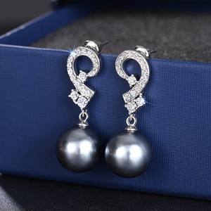 Orecchini Pendenti Simmetrici con Perle Finte per Donne, Eleganti Gioielli di Moda in Tonalità Scure - Product Image 3