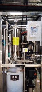 Équipement commercial de traitement d'eau par osmose inverse 1500 l/h FRP 4040 Système de purification d'eau potable - Product Image 4