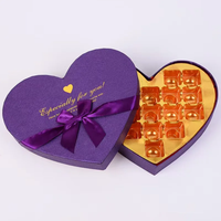 Boîte cadeau en chocolat personnalisable mate recyclable de 18 pièces, boîte en papier rigide dorée luxueuse pour l'emballage de bougies et de portefeuilles