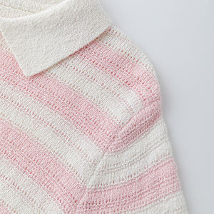 سترة بولو محبوكة مخصصة بأزرار مخططة وردية وبيضاء بياقة قصيرة الأكمام من القطن محبوك - Product Image 3