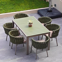 Ensemble de table et de chaises d'extérieur en gros, résistant à l'eau et aux UV, mobilier de patio pour restaurants, hôtels et espaces extérieurs d'appartements