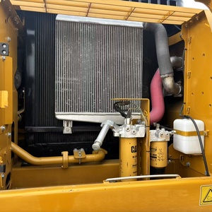 Excavatrice sur chenilles hydraulique d'occasion CAT 330 D2L 99% neuve en excellent état – Modèles 330D2L, 330DL, 336D2L - Product Image 5