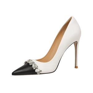 Zapatos de tacón alto de mujer con punta ancha y tacón estrecho, diseño color block, elegantes y de gran tamaño - Product Image 1