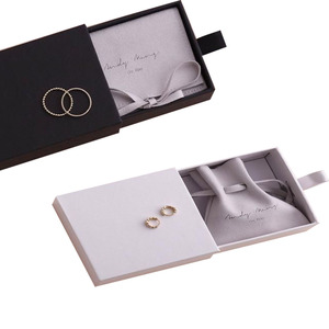 Costume Cardboard <strong>Jewelry</strong> <strong>Box</strong> Belvet Mirror Black <strong>Ceramic</strong> Foam Inserts Gift Luxury Inserts Leatherette <strong>Jewelry</strong> <strong>Box</strong> - Product Image 3