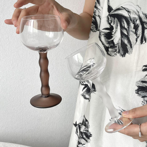 Gobelet <span class=keywords><strong>en</strong></span> <span class=keywords><strong>cristal</strong></span> personnalisé de Style coré<span class=keywords><strong>en</strong></span>, verres à <span class=keywords><strong>Champagne</strong></span> à tige colorée, soufflé à la main, verre à tige ondulée givré, verres à vin - Product Image 6